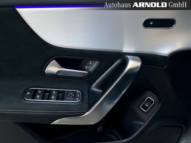MERCEDES-BENZ CLA 200 AMG Line Night Distronic 360° Multibeam Ansicht 14 für Fahrzeugdetailseite