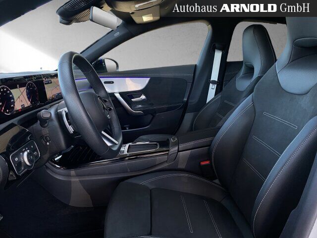 MERCEDES-BENZ CLA 200 AMG Line Night Distronic 360° Multibeam Ansicht 8 für Fahrzeugdetailseite