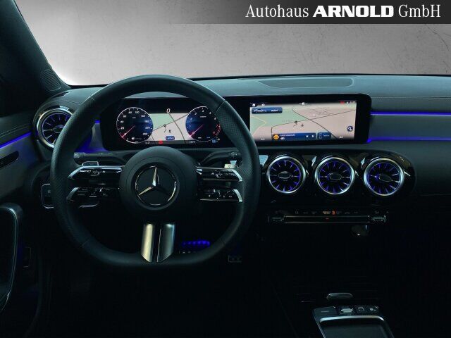 MERCEDES-BENZ CLA 200 AMG Line Night Distronic 360° Multibeam Ansicht 9 für Fahrzeugdetailseite