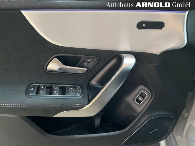 MERCEDES-BENZ CLA 200 Shooting Brake CLA 200 SB AMG Line Distr. Burm. Multibeam 360° Ansicht 14 für Fahrzeugdetailseite