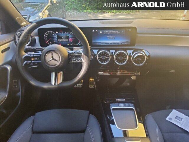 MERCEDES-BENZ CLA 200 Shooting Brake CLA 200 SB AMG Line Distr. Burm. Multibeam 360° Ansicht 6 für Fahrzeugdetailseite