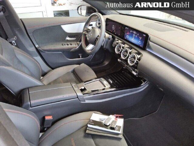 MERCEDES-BENZ CLA 250 4M AMG Line Pano Distronic 360° Multib. Ansicht 5 für Fahrzeugdetailseite