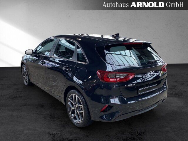 KIA Ceed 1.5 T-GDI DCT7 Spirit Kamera Navi Totwinkel Ansicht 4 für Fahrzeugdetailseite