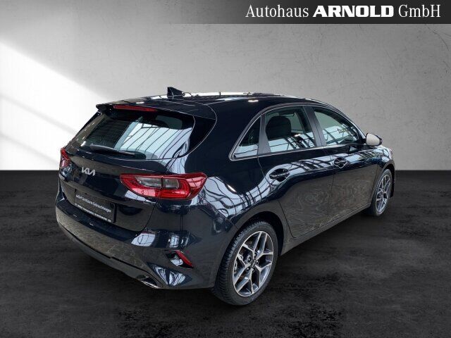 KIA Ceed 1.5 T-GDI DCT7 Spirit Kamera Navi Totwinkel Ansicht 5 für Fahrzeugdetailseite