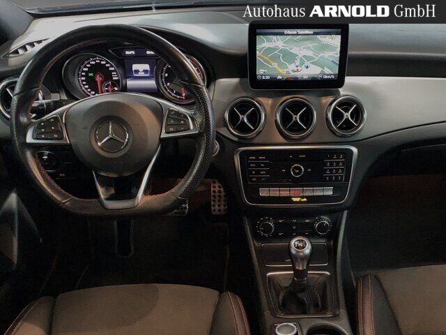 MERCEDES-BENZ GLA 200 AMG L. Night Totw. LED Sitzh. Garmin MAP Ansicht 9 für Fahrzeugdetailseite