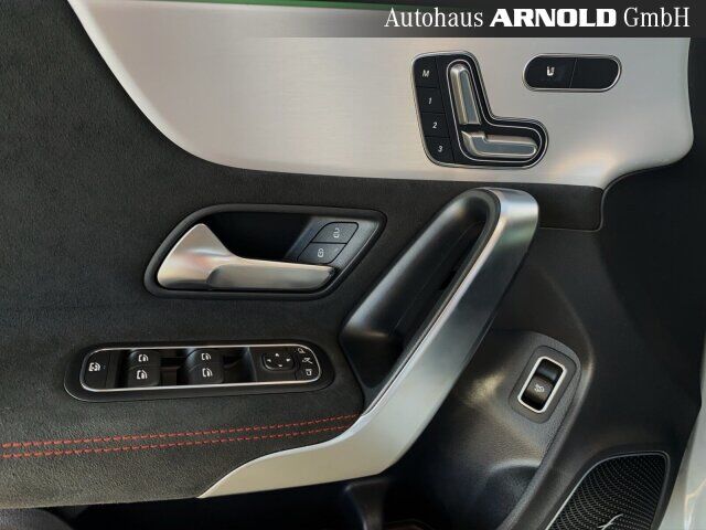 MERCEDES-BENZ CLA 35 AMG Mercedes-AMG CLA 35 4M Distronic Burmester Pano Ansicht 15 für Fahrzeugdetailseite