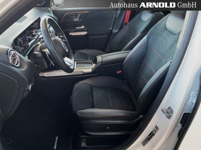 MERCEDES-BENZ GLB 35 AMG Mercedes-AMG GLB 35 4M Distr. Burmester Pano AHK Ansicht 8 für Fahrzeugdetailseite