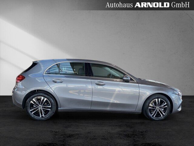 MERCEDES-BENZ A 180 Progressive Navi Sitzheizung Kamera LED Ansicht 6 für Fahrzeugdetailseite