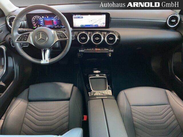 MERCEDES-BENZ A 180 Progressive Navi Sitzheizung Kamera LED Ansicht 9 für Fahrzeugdetailseite