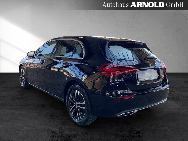 MERCEDES-BENZ A 180 Progressive Sitzh. LED Kam Navi Spiegel-P. Ansicht 4 für Fahrzeugdetailseite