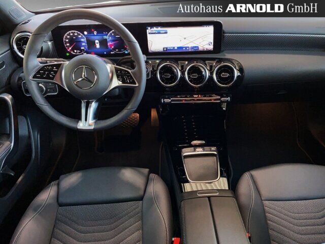 MERCEDES-BENZ A 180 Progressive Sitzh. LED Kam Navi Spiegel-P. Ansicht 9 für Fahrzeugdetailseite