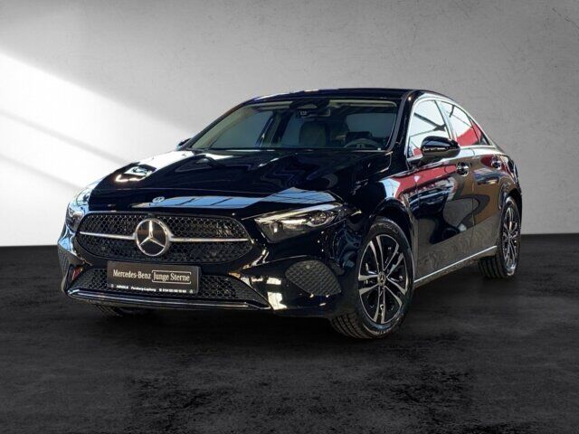 MERCEDES-BENZ A 250 e Limousine Progressive Distr. Multib 360° Ansicht 2 für Fahrzeugdetailseite