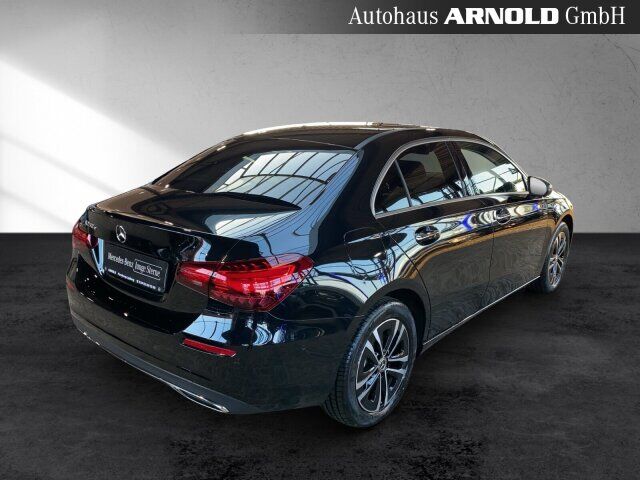 MERCEDES-BENZ A 250 e Limousine Progressive Distr. Multib 360° Ansicht 5 für Fahrzeugdetailseite
