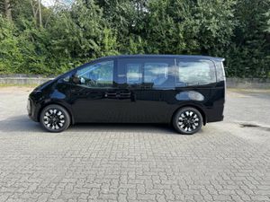 HYUNDAI Staria Premium 1.6 T-GDi HEV 2WD 7-Sitze...