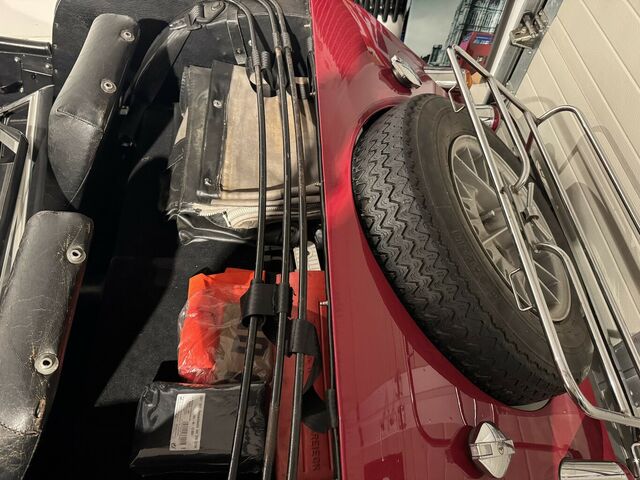 MORGAN Plus 8 Früher Achter mit zauberhafter Patina...