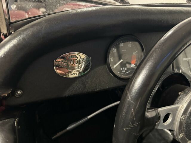 MORGAN Plus 8 Früher Achter mit zauberhafter Patina...