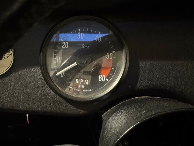 MORGAN Plus 8 Früher Achter mit zauberhafter Patina...