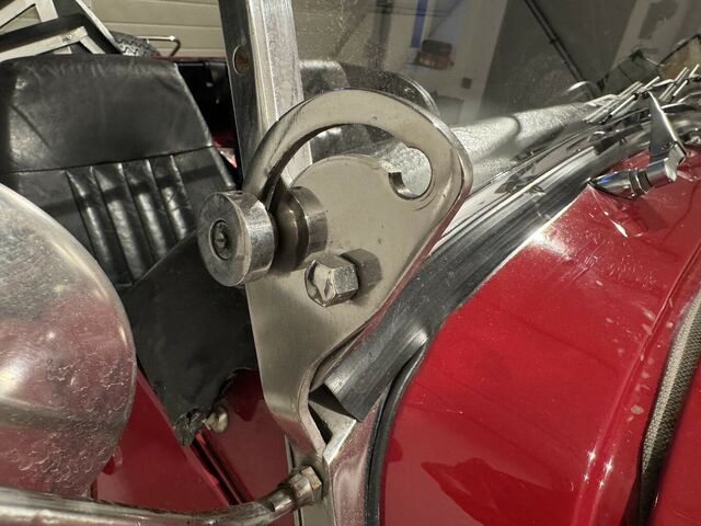 MORGAN Plus 8 Früher Achter mit zauberhafter Patina...