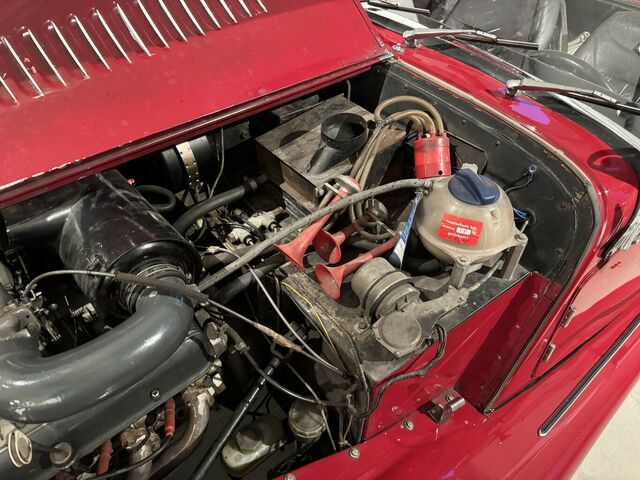 MORGAN Plus 8 Früher Achter mit zauberhafter Patina...