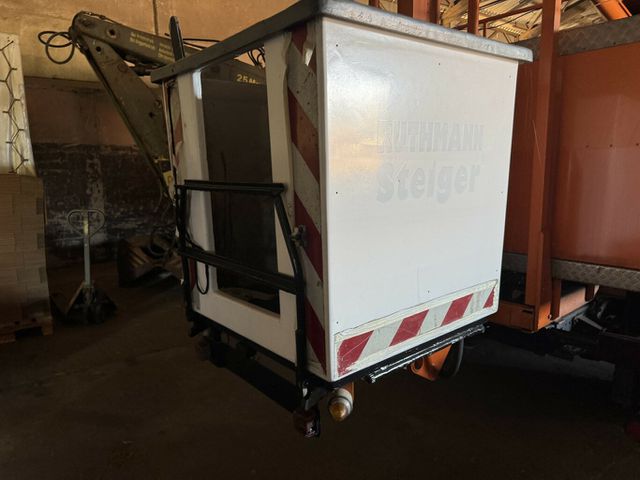 MERCEDES-BENZ LP 709 Arbeits- Hebebühne Grünes Kennzeichen...