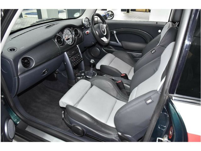 MINI Cooper S Chili UnionJack foliert RHD Rechtslenker...
