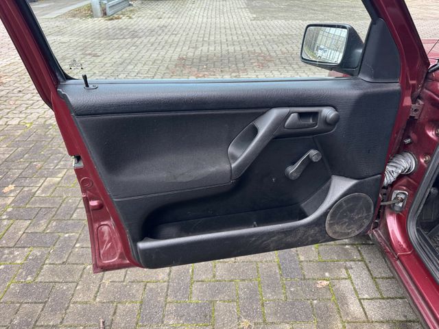 VW Golf Variant CL Pink Floyd...