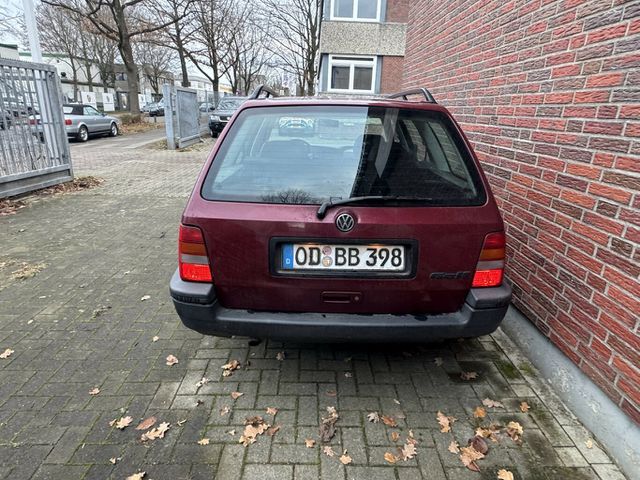 VW Golf Variant CL Pink Floyd...