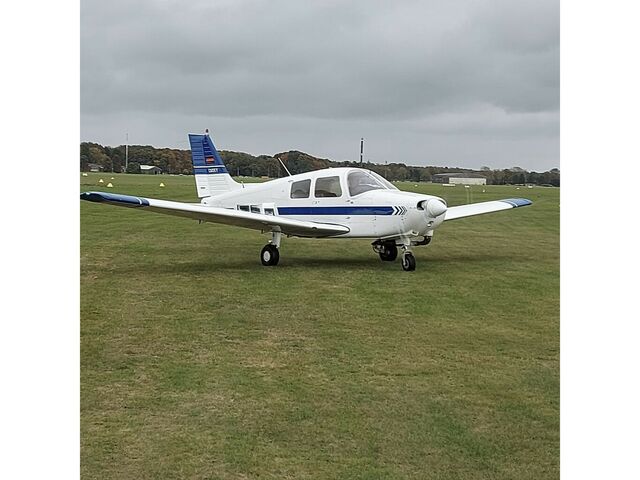 ANDERE Flugzeug Piper PA-28-161 Cadet...
