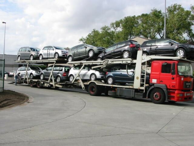 BMW 318 i Edition Shadow Schiebedach...