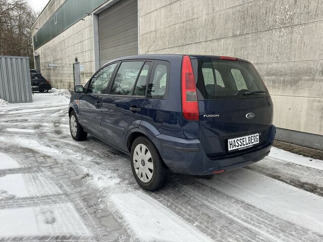 FORD Fusion Minivan 2 Jahre TÜV JU2...