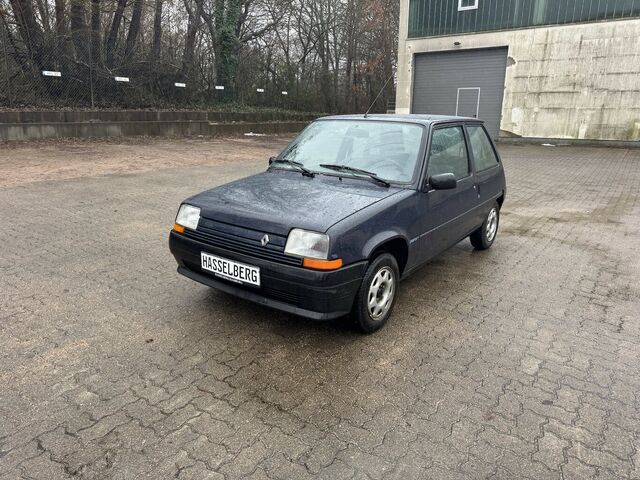 RENAULT R5 Campus B/C40...