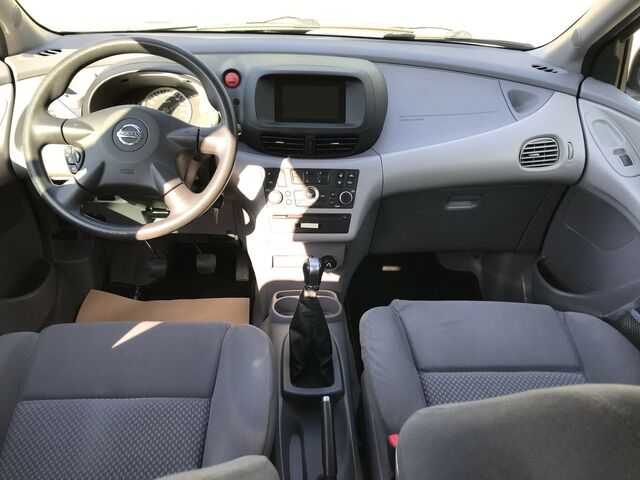NISSAN Almera Tino Luxury...