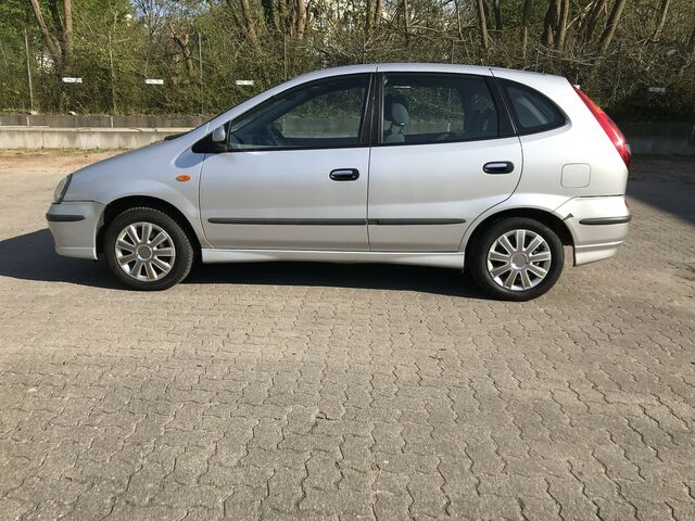 NISSAN Almera Tino Luxury...
