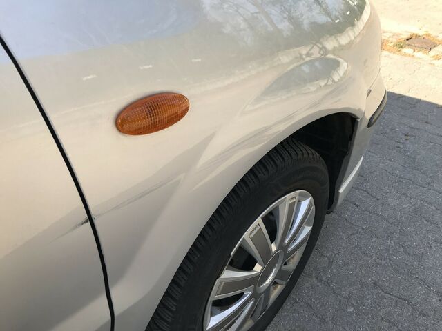 NISSAN Almera Tino Luxury...