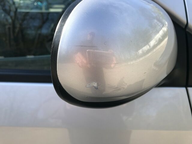 NISSAN Almera Tino Luxury...