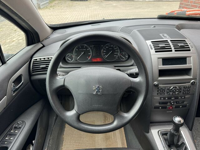 PEUGEOT 407 1. Hand nur 91tkm Kampfspuren...