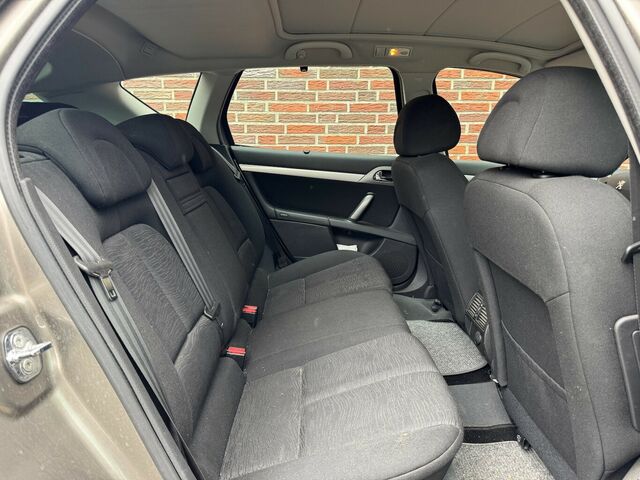 PEUGEOT 407 1. Hand nur 91tkm Kampfspuren...
