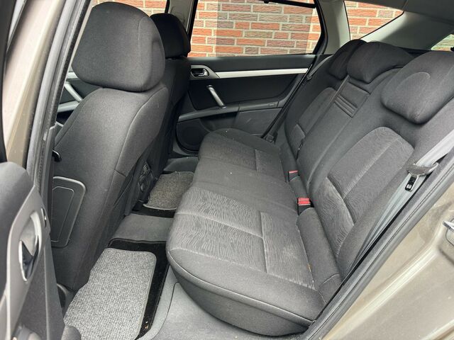 PEUGEOT 407 1. Hand nur 91tkm Kampfspuren...