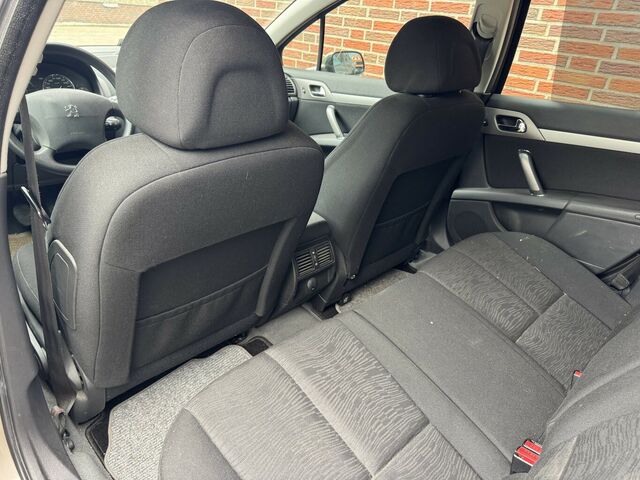 PEUGEOT 407 1. Hand nur 91tkm Kampfspuren...