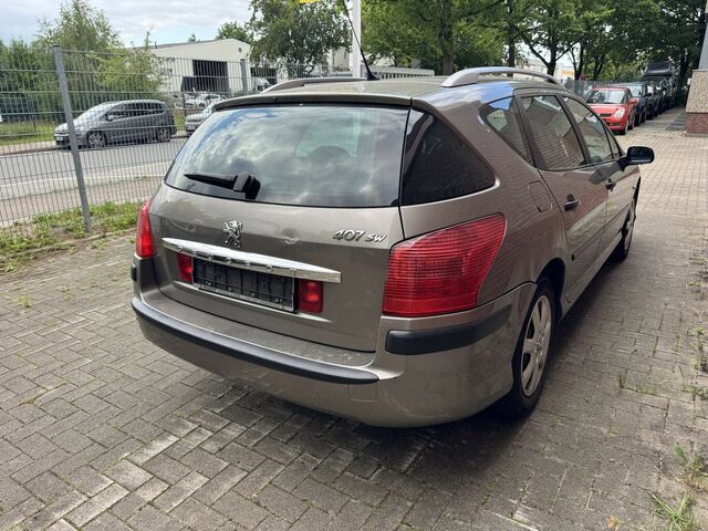 PEUGEOT 407 1. Hand nur 91tkm Kampfspuren...