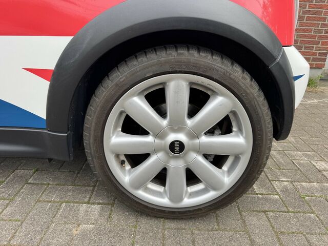 MINI Cooper S R53 BMW CLASSIC-FAHRZEUG RECARO LEDER SPERRDIFFERENZIAL RHD...