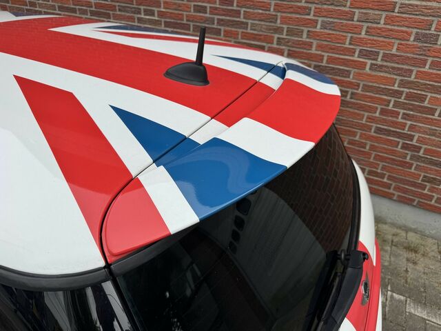 MINI Cooper S R53 BMW CLASSIC-FAHRZEUG RECARO LEDER SPERRDIFFERENZIAL RHD...