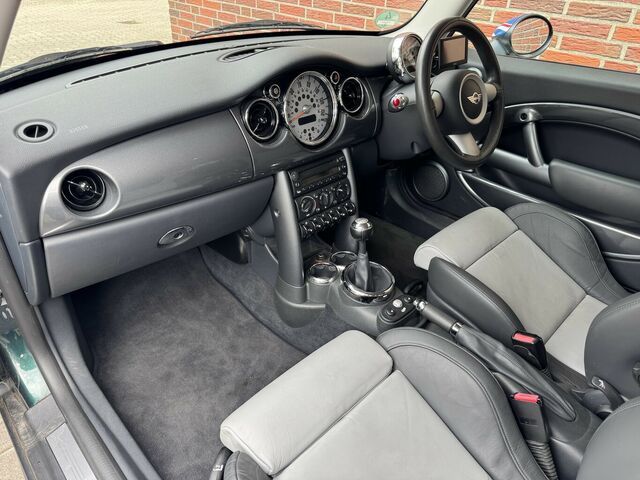 MINI Cooper S R53 BMW CLASSIC-FAHRZEUG RECARO LEDER SPERRDIFFERENZIAL RHD...