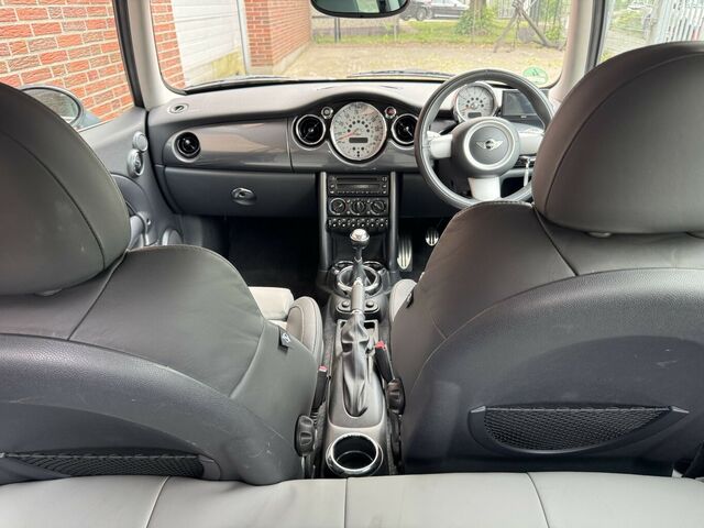 MINI Cooper S R53 BMW CLASSIC-FAHRZEUG RECARO LEDER SPERRDIFFERENZIAL RHD...