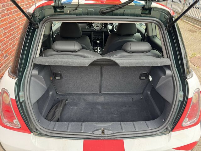 MINI Cooper S R53 BMW CLASSIC-FAHRZEUG RECARO LEDER SPERRDIFFERENZIAL RHD...