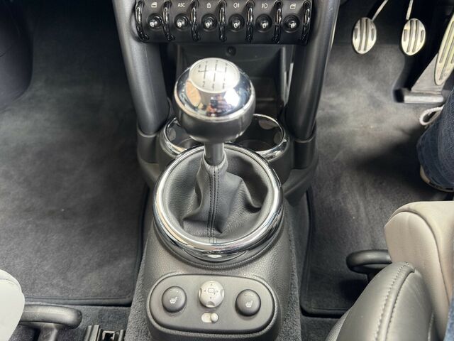 MINI Cooper S R53 BMW CLASSIC-FAHRZEUG RECARO LEDER SPERRDIFFERENZIAL RHD...