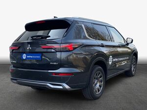 MITSUBISHI Outlander 2.4 4WD Plug-In Hybrid