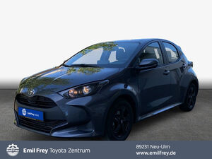 TOYOTA Yaris Hybrid  mit Alufelgen