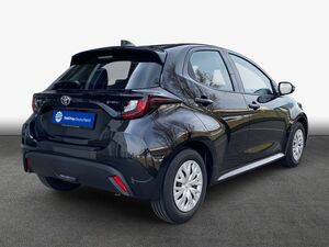 TOYOTA Yaris YARIS - 1,5 L HYBRID