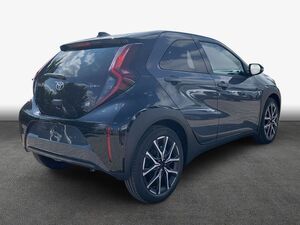 TOYOTA Aygo X 1,5 ltr. Hybrid  mit JBL Soundsystem